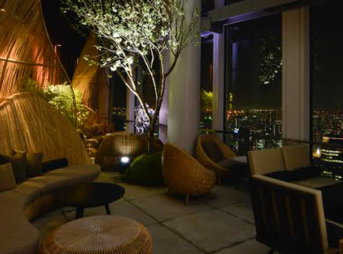 ラグジュアリーラウンジアワー